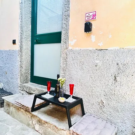 La Stanza Rossa Alle Cinque Terre