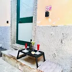 La Stanza Rossa Alle Cinque Terre