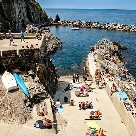 La Stanza Rossa Alle Cinque Terre *