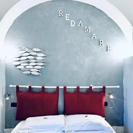 La Stanza Rossa Alle Cinque Terre マナローラ