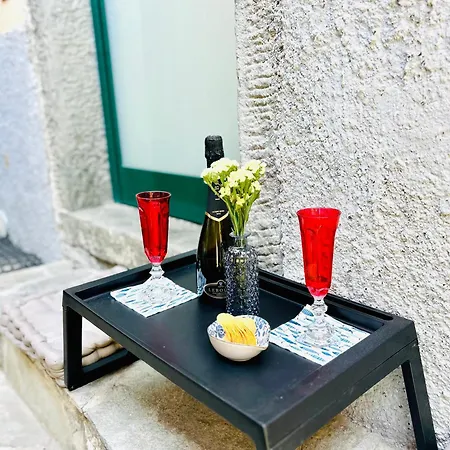 La Stanza Rossa Alle Cinque Terre マナローラ